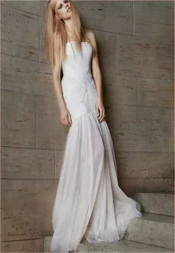 Onani Vera Wang's Ethereal Spring 2015 Bridal Collection