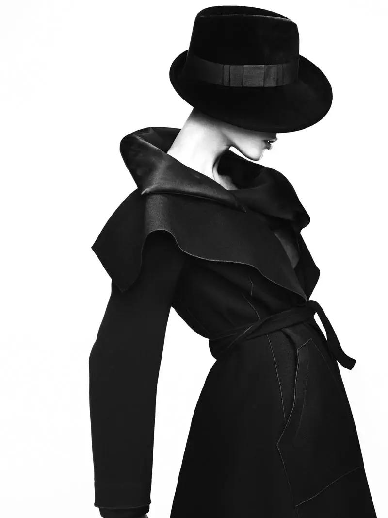 Aymeline Valade é o rosto da campanha de outono 2012 de Giorgio Armani por Mert & Marcus