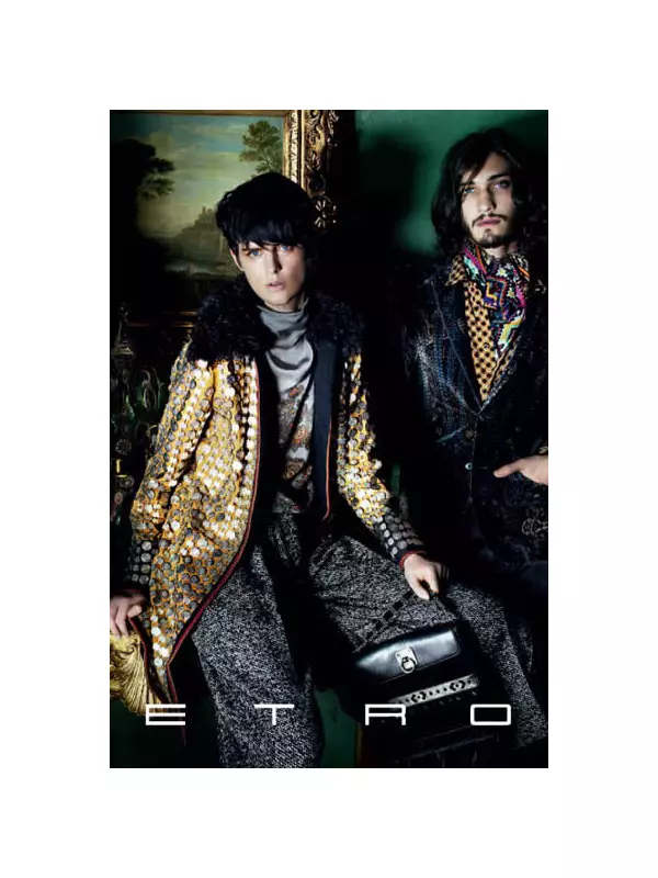 แคมเปญ Etro Fall 2011 | Stella Tennant & Aymeline Valade โดย Mario Testino