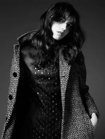 Grace Hartzel သည် Saint Laurent အကြို-ဆောင်းဦးအကြို 2014 Lookbook ကို စုစည်းထားသည်။