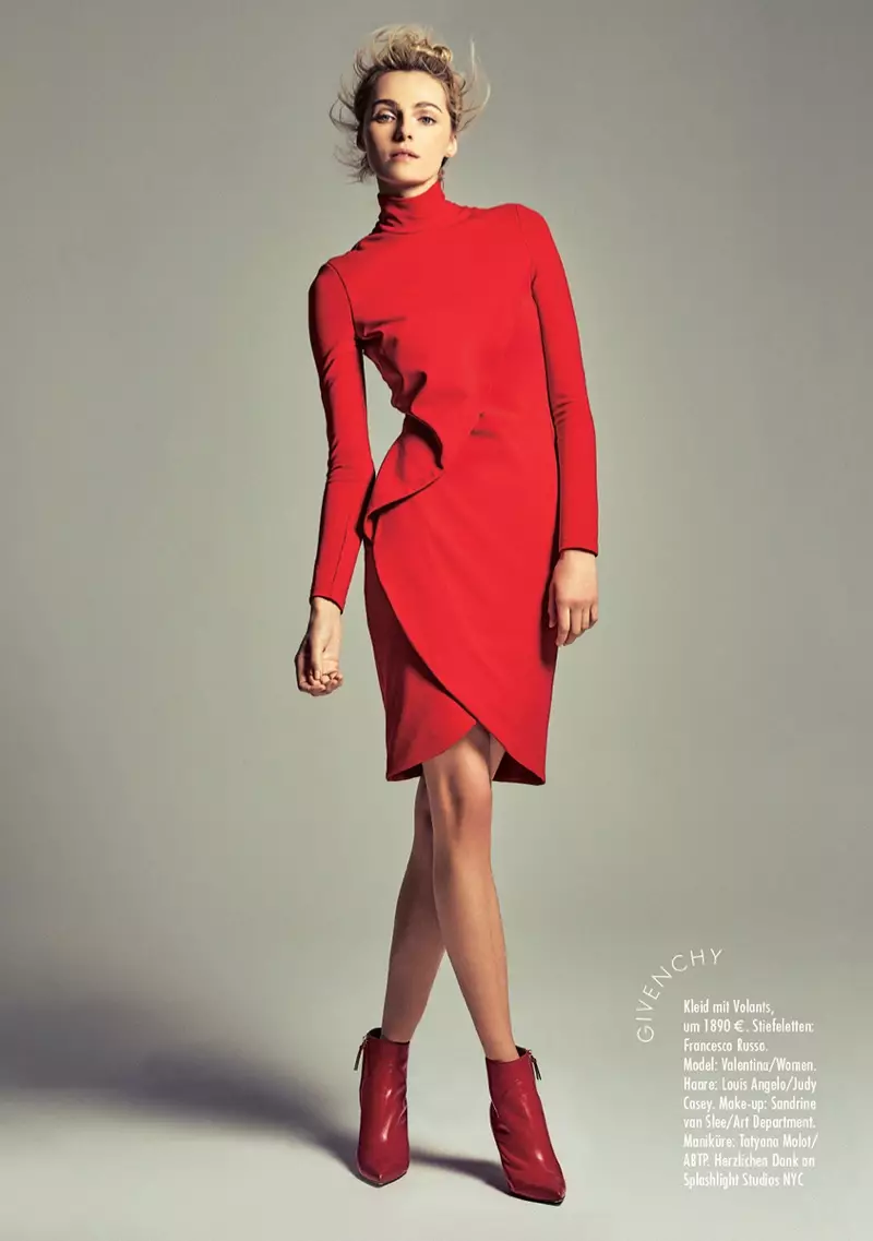 Gikuha ni Valentina Zelyaeva ang All-Red Fashion sa ELLE Germany