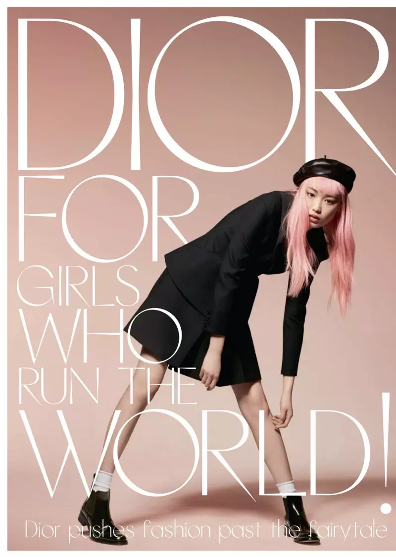 Fernanda Ly 为 ELLE UK 打造 Dior 秋季造型