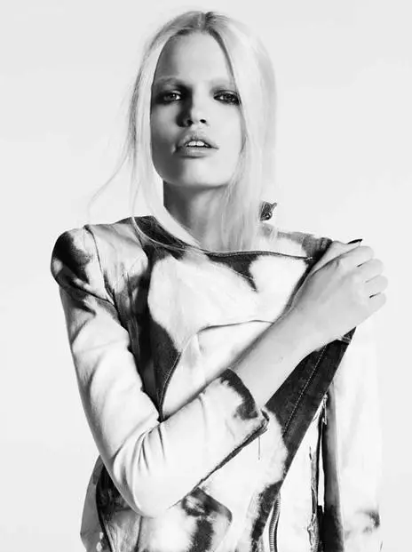 Daphne Groeneveld alang sa System Spring 2011 Campaign