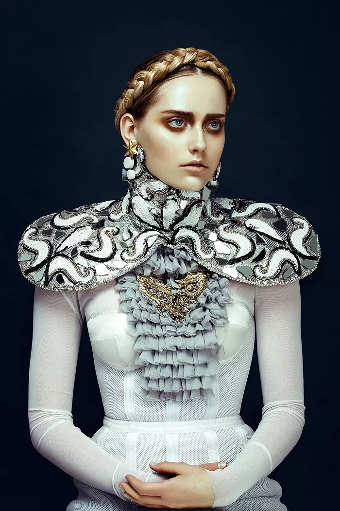 Zhang Jingna fanger aristokratisk skønhed til Harper's Bazaar Vietnam