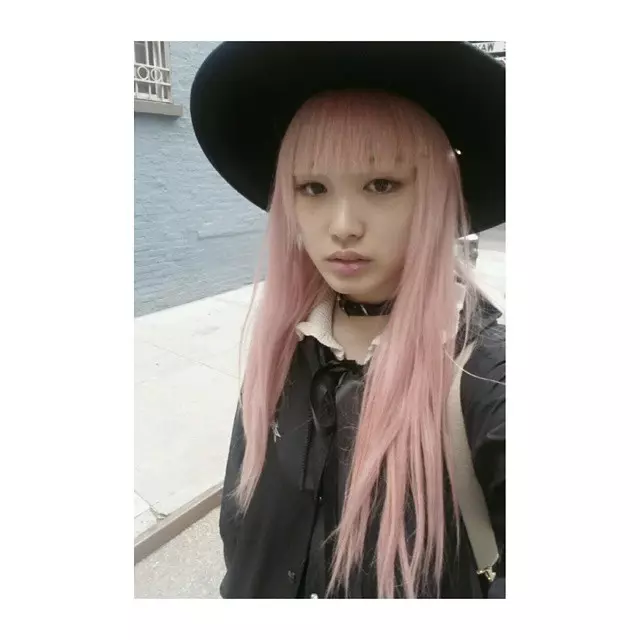 Fernanda Ly Pelo Rosa