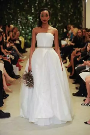 Carolina Herrera anbrase Floral pou Spring Bridal Line