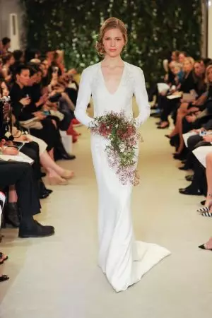 Gidawat ni Carolina Herrera ang mga Bulak para sa Spring Bridal Line