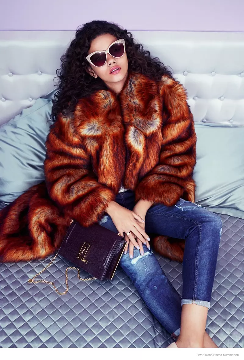 Furs, Denim Showcased ໃນ River Island Fall 2014 ແຄມເປນໂຄສະນາ