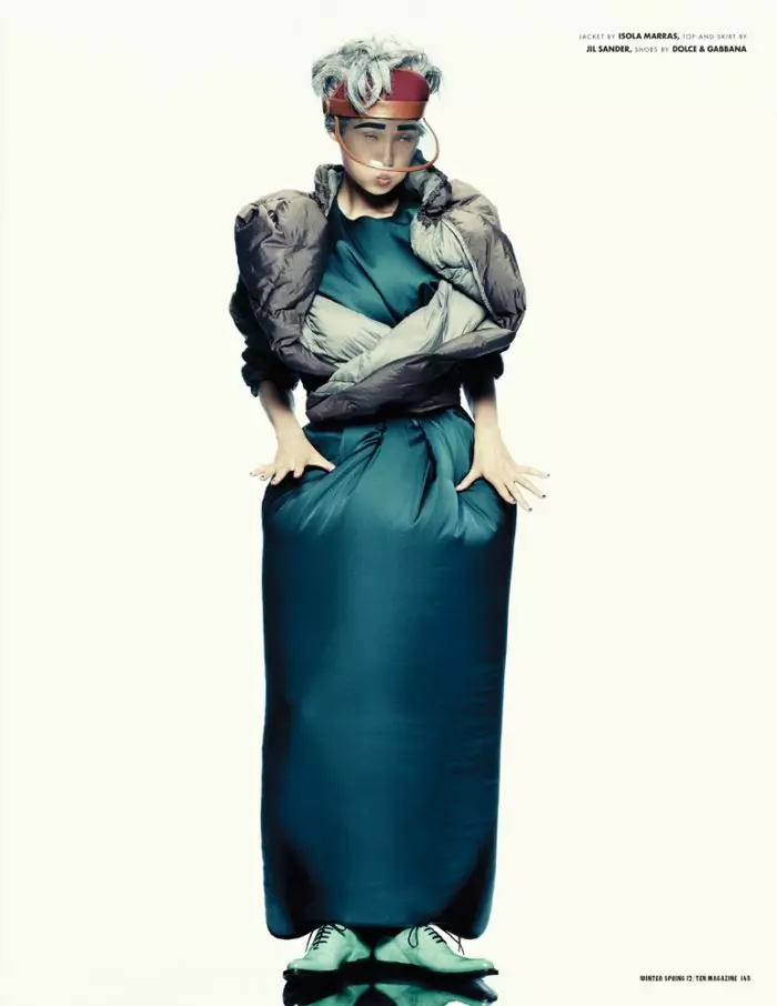 Wang Xiao oleh Christian Anwander untuk 10 Magazine Winter 2011