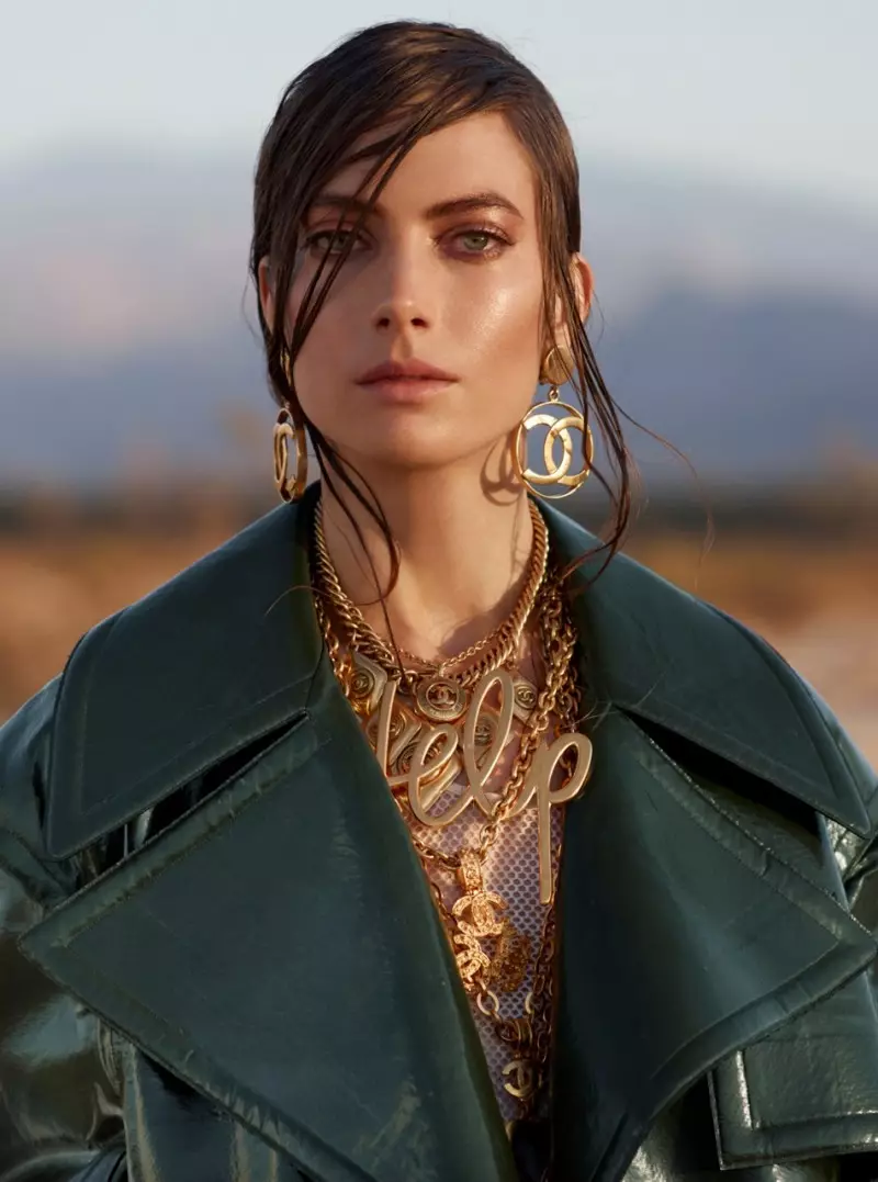 Jessica Miller poseer vir Thomas Whiteside in Elle US Augustus 2013