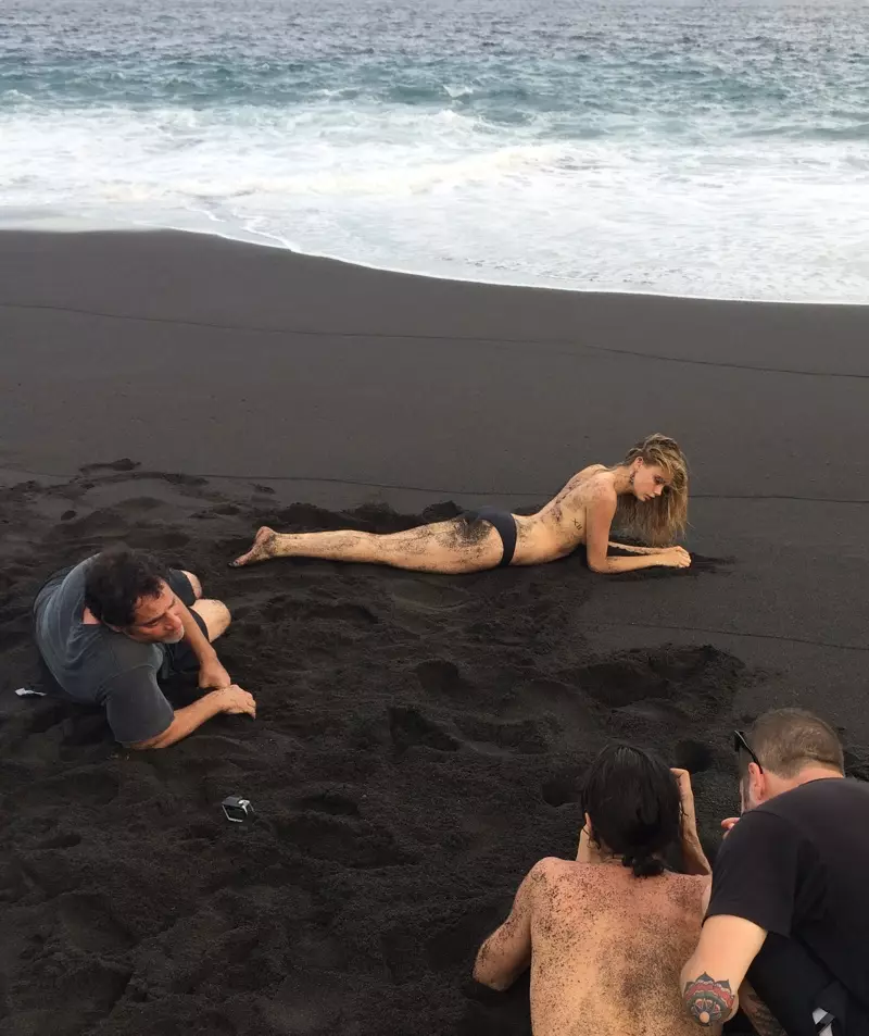 cara-delevingne-john-hardy-behind-the-cenes5