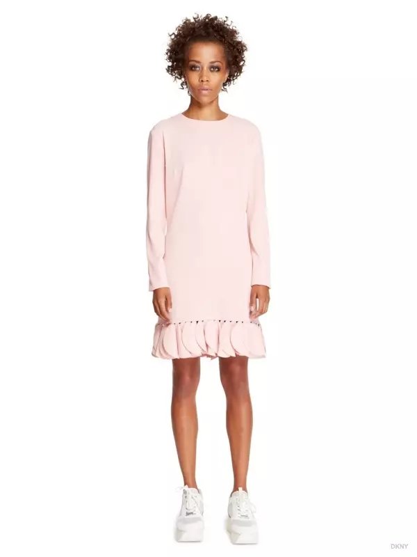 Isinxibo se-DKNY Petal Hem esinemikhono emide