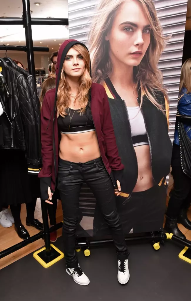 ඡායාරූප: Cara Delevingne Harvey Nichols හි DKNY එකතුව දියත් කරයි