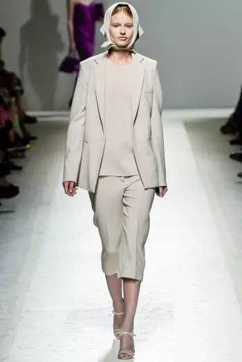 Max Mara Caij nplooj ntoos hlav 2014 | Milan Fashion Week