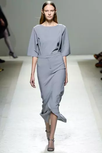 Max Mara Caij nplooj ntoos hlav 2014 | Milan Fashion Week