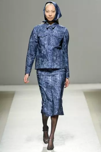 Max Mara mmiri 2014 | Izu Ejiji Milan