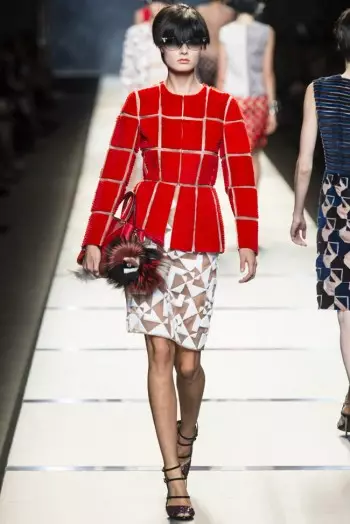 Selemo sa Fendi 2014 | Beke ea feshene ea Milan