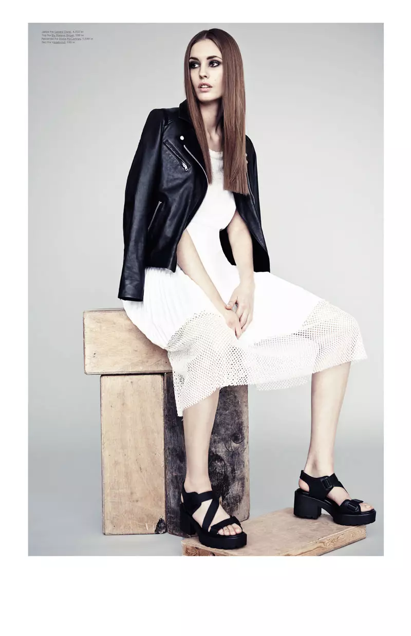 Nadja Bender Models Minimal Style for Eurowoman de Honer Akrawi