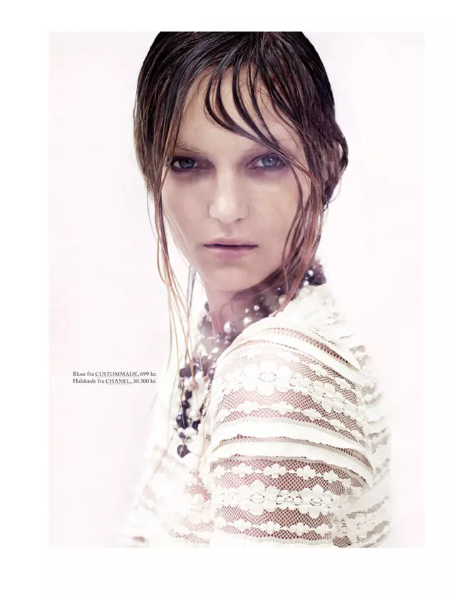 Honer Akrawi vangt Theres Alexandersson yn Darkly Romantic Looks foar Eurowoman