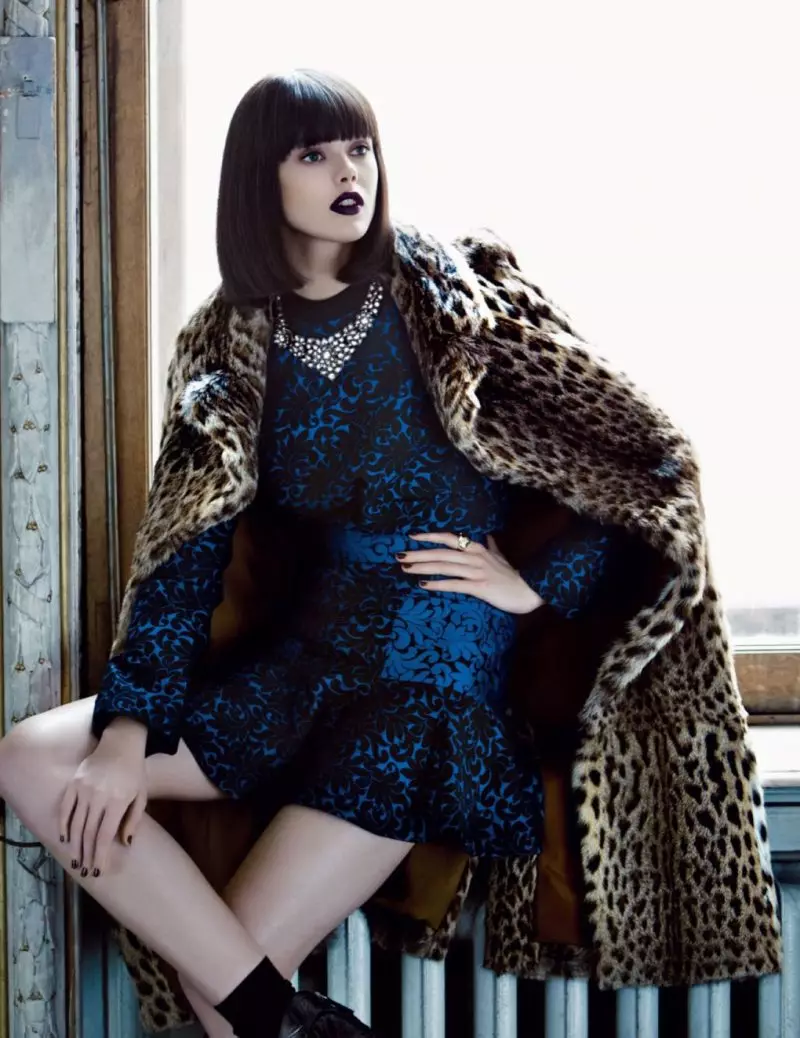 UFrida Gustavsson Amamodeli weLuxe Furs weVogue Russia Okthoba 2012 nguPatrick Demarchelier