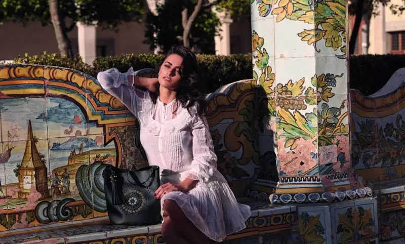Carpisa'nın Penelope Cruz ile 2018 baharındaki reklam kampanyasından bir görüntü
