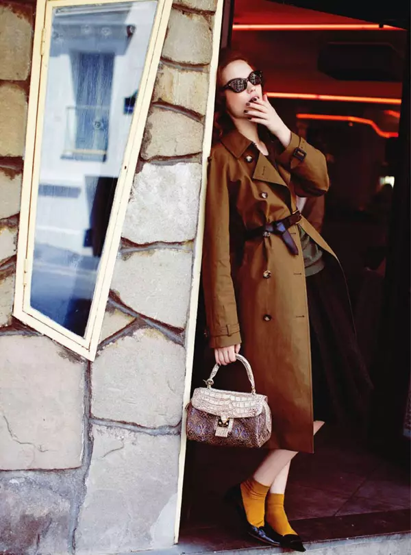 Naty Chabanenko door Serge Leblon voor Harper's Bazaar UK september 2010