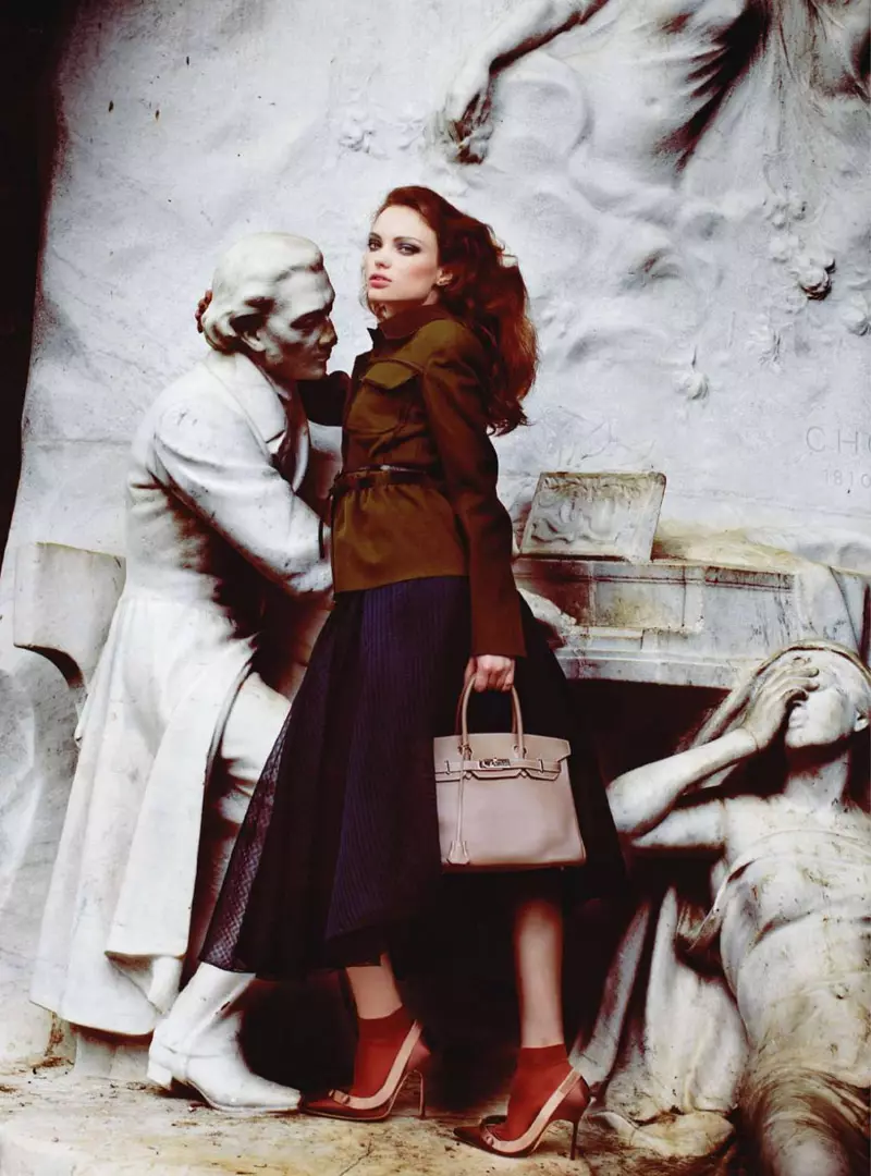 Naty Chabanenko door Serge Leblon voor Harper's Bazaar UK september 2010