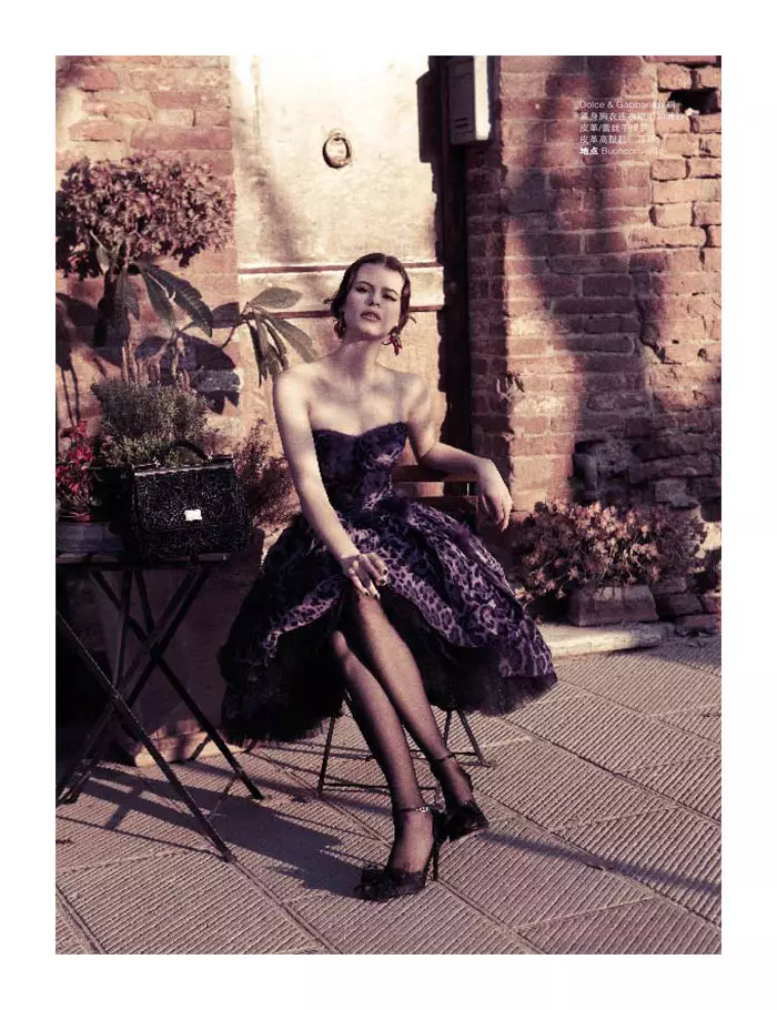 Bara Holotova af Wee Khim i Dolce & Gabbana for Nuyou Singapore april 2012