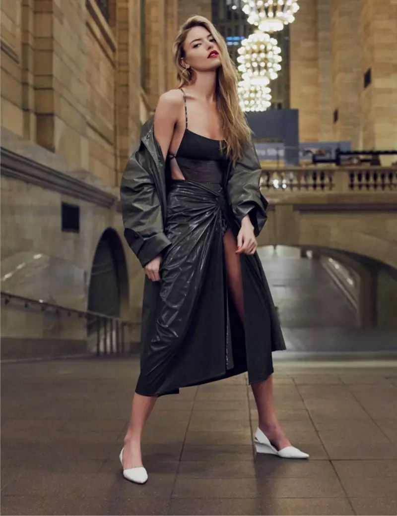 Martha Hunt pozira u Safari modi za Tatler Russia