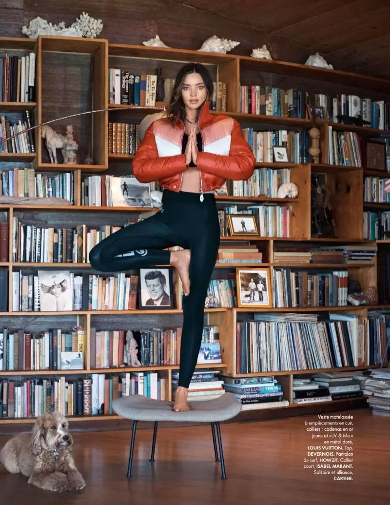 Miranda Kerr 為 ELLE France 展示她的瑜伽動作