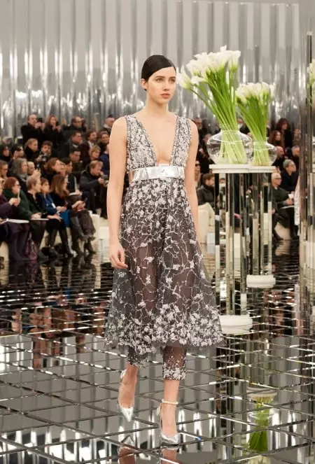 Chanel Haute Couture an goge shi da kyau don bazara 2017