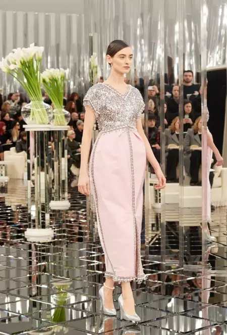 Chanel Haute Couture 2017-ci ilin Baharı üçün mükəmməl cilalanmışdır