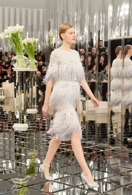 Chanel Haute Couture està perfectament polida per a la primavera de 2017