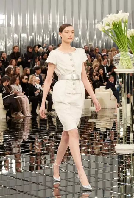 Chanel Haute Couture ayaa si fiican loo nadiifiyay guga 2017