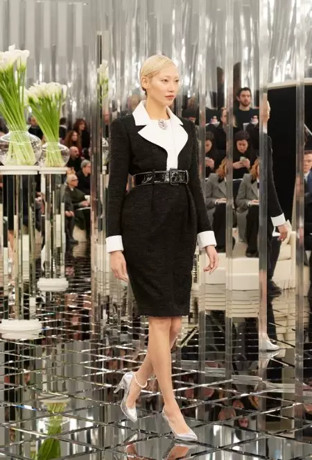 A Chanel Haute Couture tökéletesen csiszolt 2017 tavaszára