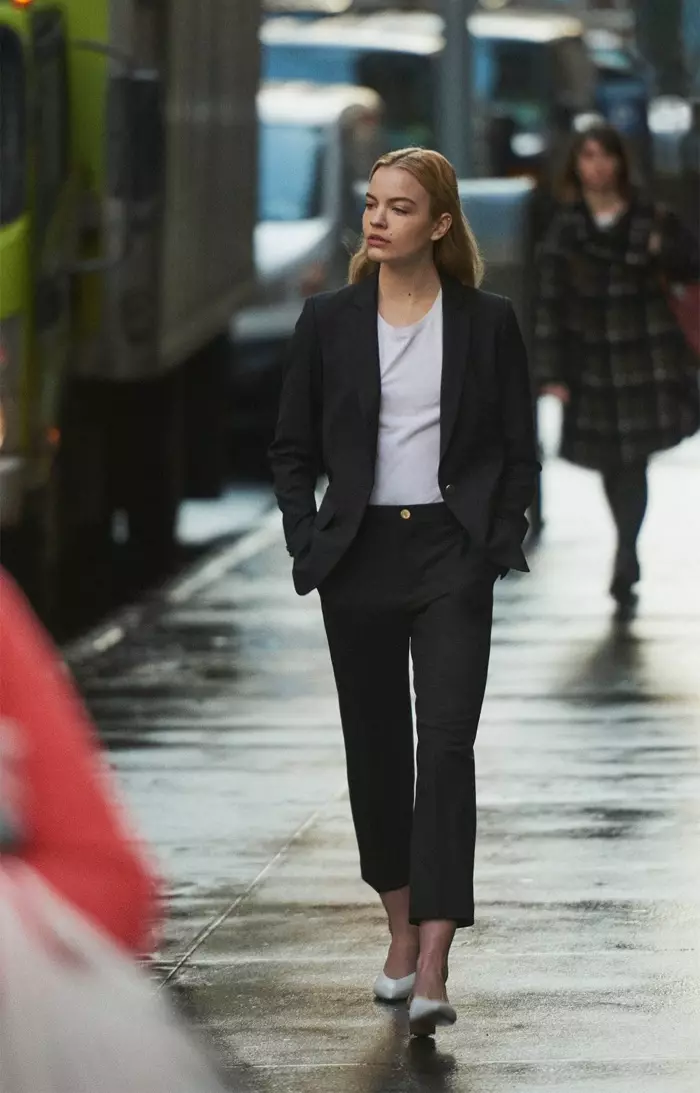 Club Monaco Borrem Blazer, Leary Tee, Borrem Pant na Loalla Pump