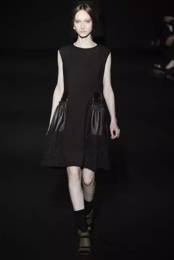 Alberta Ferretti Fall/Winter 2014 | Izu Ejiji Milan