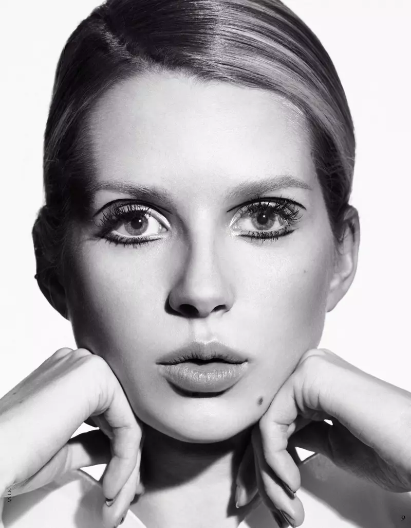 Tendencat e grimit glam të modeleve Lottie Moss për Vogue Mexico