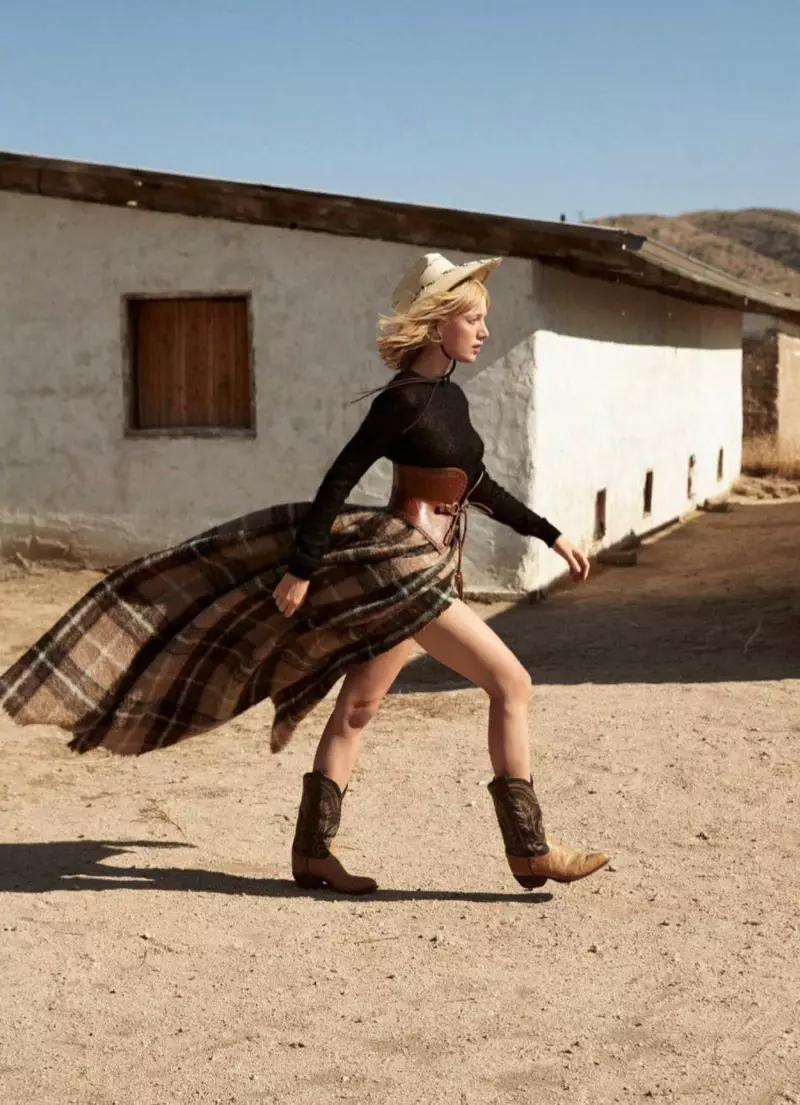 Lou Schoof Models Western Style na Harper's Bazaar Australia