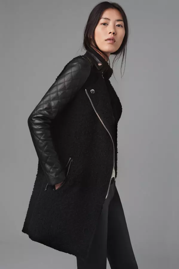 Liu Wen ua si nws txias rau Zara lub Yim Hli 2012 Lookbook