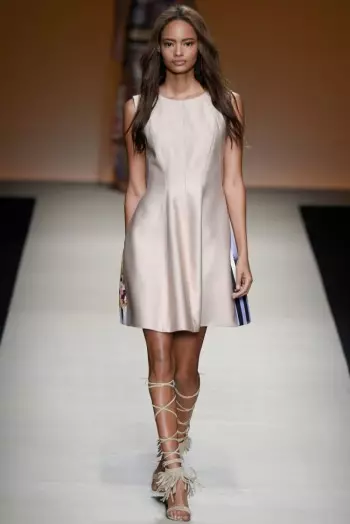 Alberta Ferretti 2015. tavasz: Romantikus bohém