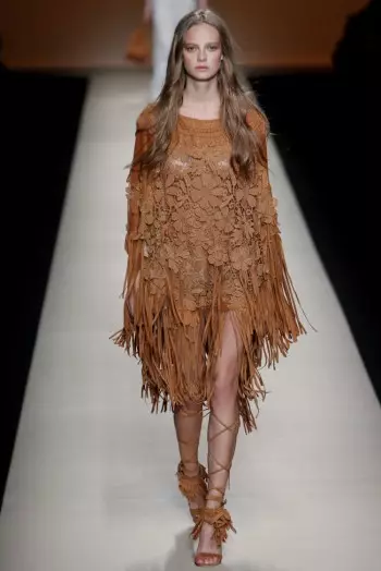 Alberta Ferretti 2015 봄: 로맨틱 보헤미안