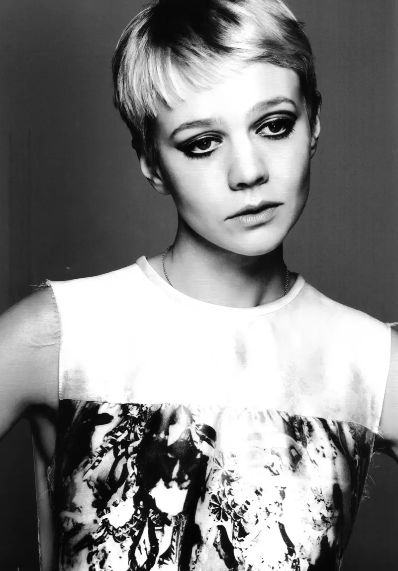 Carey Mulligan by Ben Weller | වොන්ඩර්ලන්ඩ් අප්‍රේල්/මැයි 2010