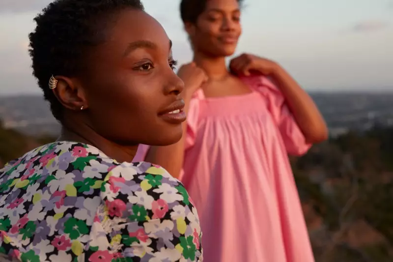 H&M Conscious apresenta campanha de vestidos de verão 2020.