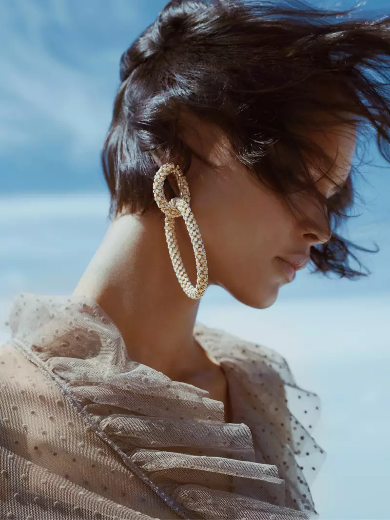 A colaboración de Sandra Mansour x H&M inclúe accesorios.