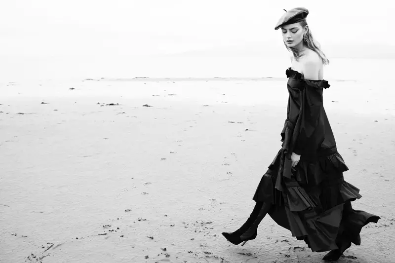 Hanna Verhees | Beach Retro Fashion Editorial | Harper's Bazaar Mexiko