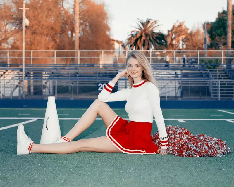 Willow Hand Hits the Field sa Cheerleader Styles para sa ODDA Magazine