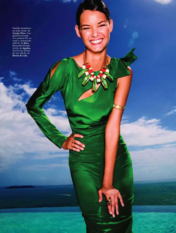 Elle Spain အတွက် July 2011 အတွက် Juan Aldabaldetrecu မှ Flavia de Oliveira