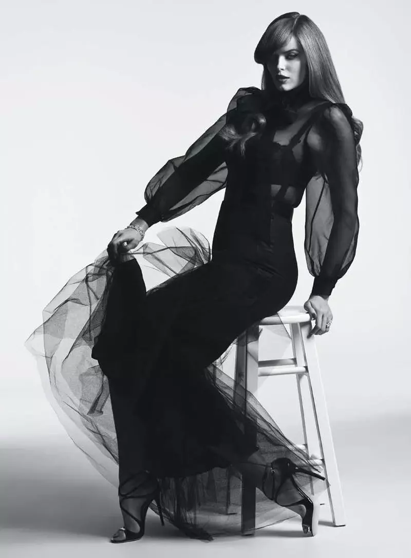 Robyn Lawley oleh Max Doyle untuk Vogue Australia September 2011