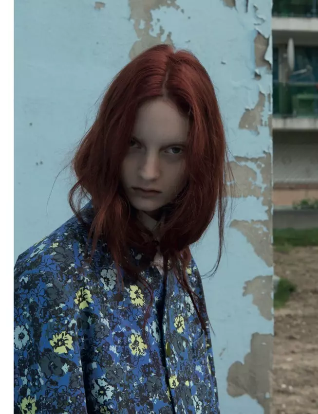 Codie Young Dons Raf Simons para sa Black F/W 2012 ni Karen Inderbitzen-Waller